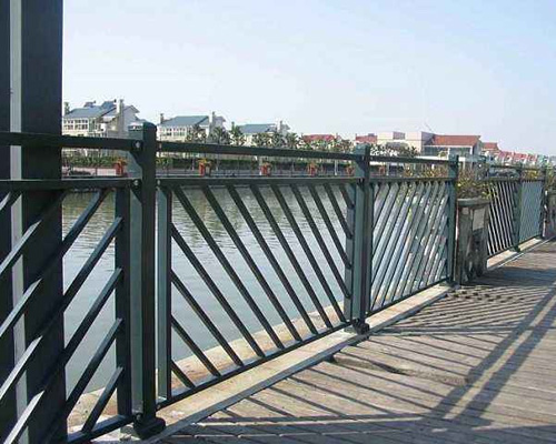 河道護(hù)欄